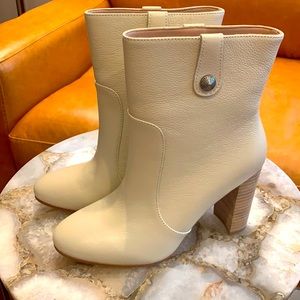 Paige heel boots 8 beautiful never worn